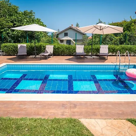 Luxury House In Chervenka Next To Gradina Villa *