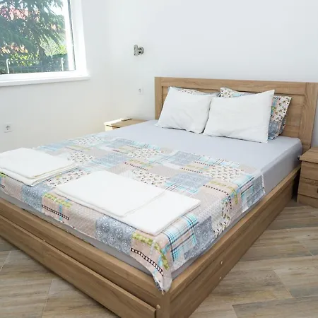 Luxury House In Chervenka Next To Gradina Villa Tschernomorez