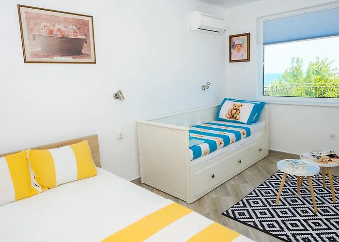 Luxury House In Chervenka Next To Gradina Черноморец